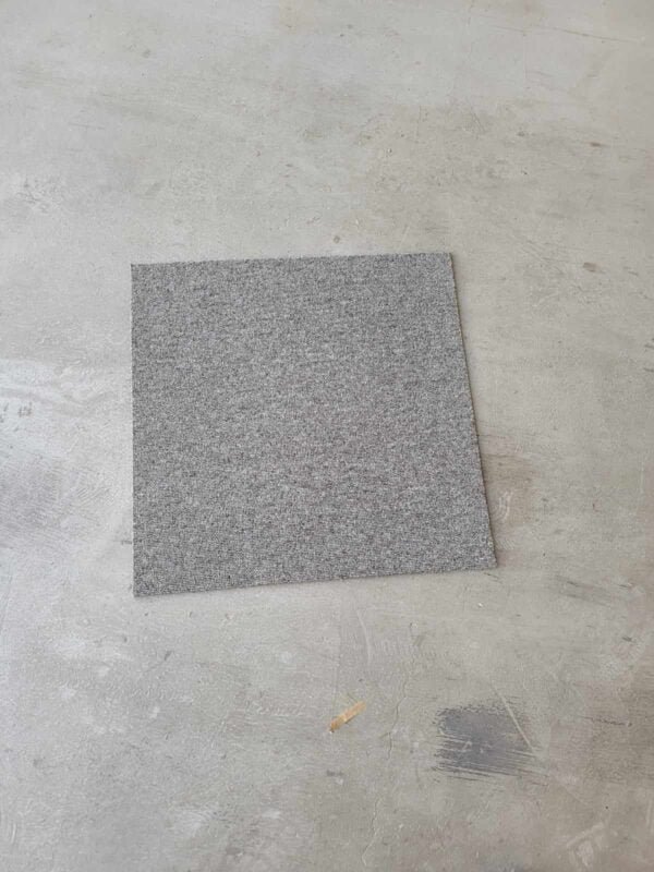 سجاد بلاط صيني بلجيكي إماراتي وطني مكسيكي