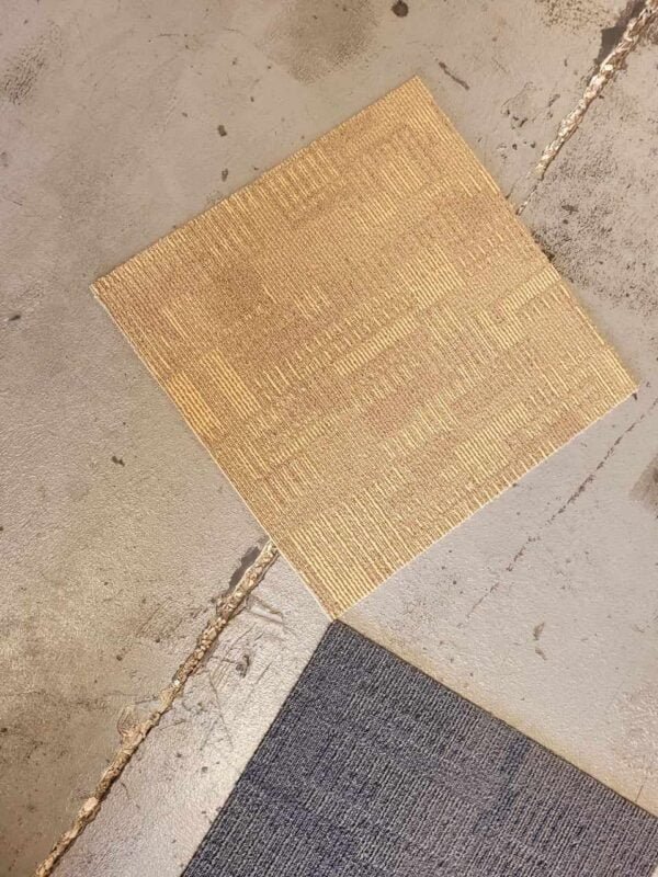 سجاد بلاط صيني بلجيكي إماراتي وطني مكسيكي