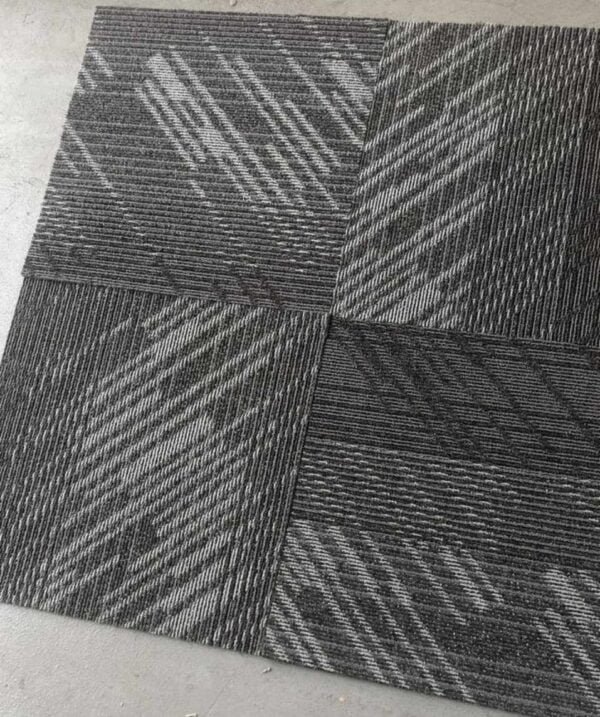 db0444a5-8e45-4fe0-a47b-c4442ba764cc بلاط سجاد 50*50